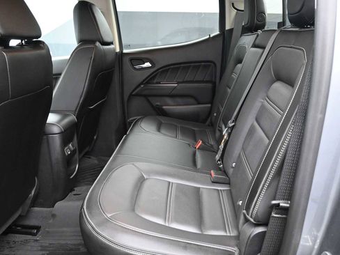 Used 2022 GMC Canyon Denali image 11