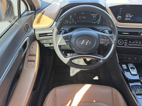 Used 2023 Hyundai Sonata Limited w/ Cargo Package FWD image 17