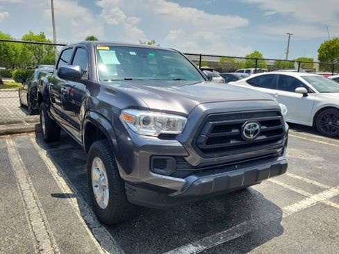 Used 2022 Toyota Tacoma SR AWD/4WD image 3