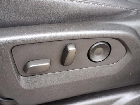 Used 2023 Chevrolet Tahoe LT image 13