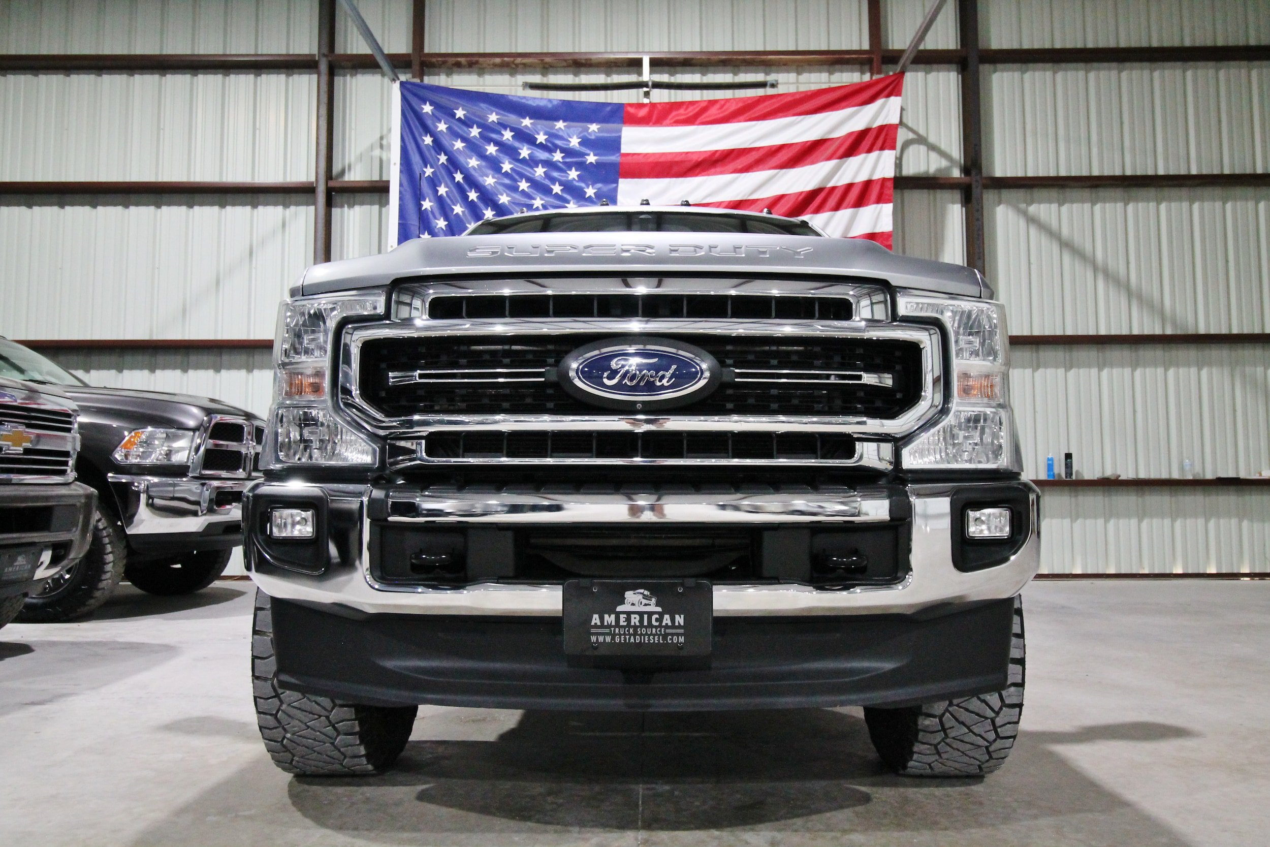 Used 2021 Ford F350 Lariat w/ Lariat Ultimate Package AWD/4WD image 2