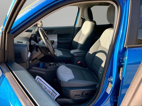 Used 2025 Ford Maverick XLT w/ XLT Luxury Package image 16