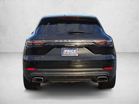 Used 2021 Porsche Cayenne AWD/4WD image 7