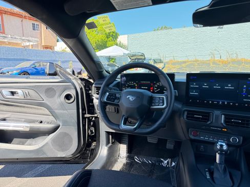 Used 2024 Ford Mustang GT RWD image 22