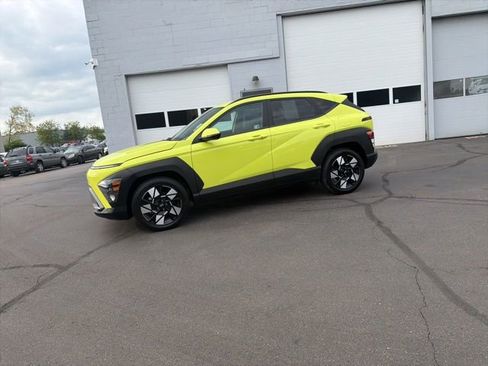 Used 2024 Hyundai Kona SEL FWD image 18