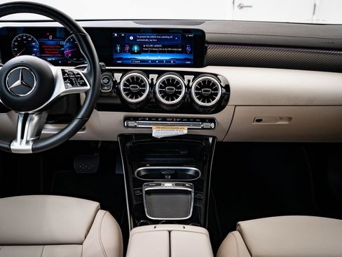 Certified 2025 Mercedes-Benz CLA 250 CLA 250 image 32