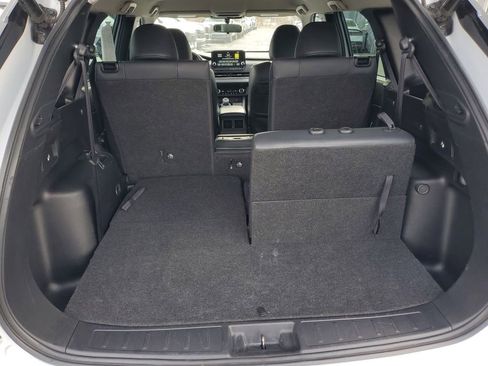 Used 2023 Mitsubishi Outlander SE image 25