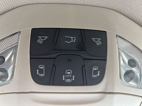 Certified 2017 Chrysler Pacifica Touring-L image 29