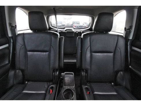 Used 2017 Toyota Highlander XLE FWD image 14