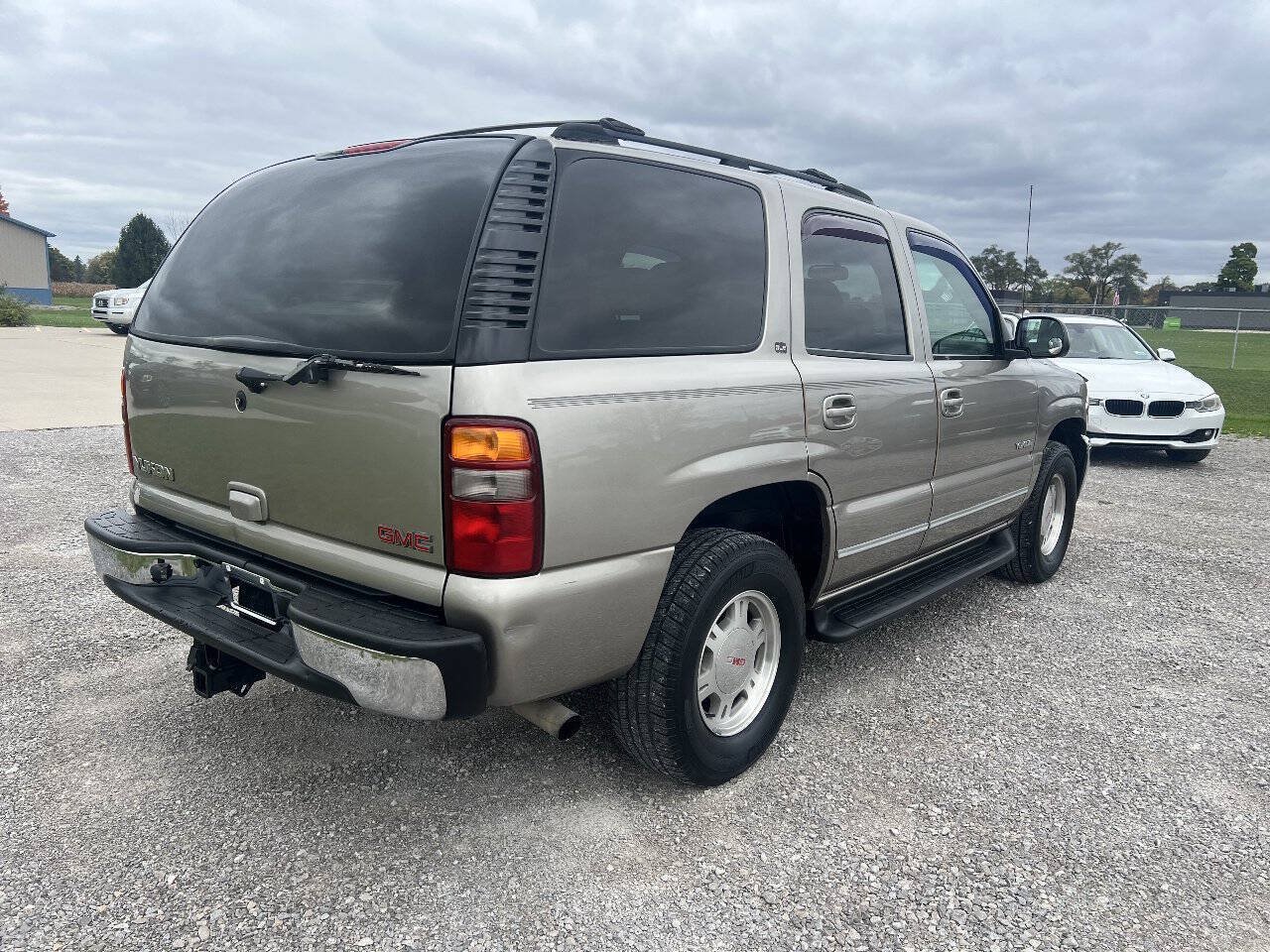 Used 2002 GMC Yukon SLE RWD image 8
