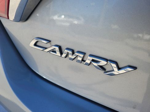 Used 2015 Toyota Camry XLE FWD image 10
