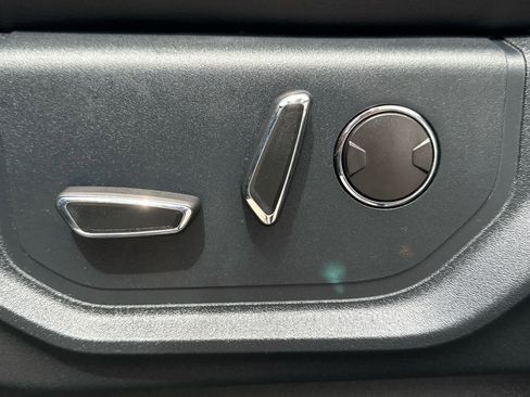 Used 2021 Ford Expedition Max Limited image 14