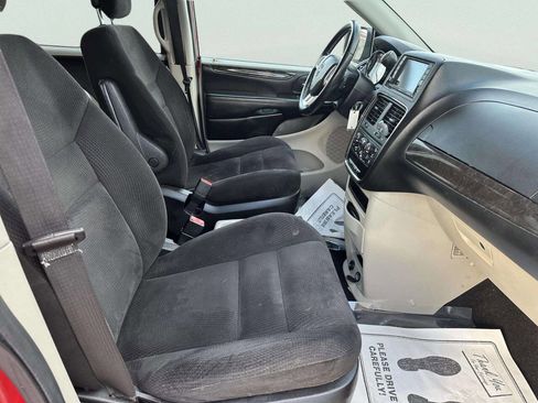 Used 2015 Dodge Grand Caravan SE w/ Quick Order Package 29E SE image 15