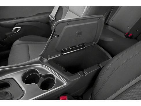 Used 2015 Dodge Challenger R/T Plus RWD image 20