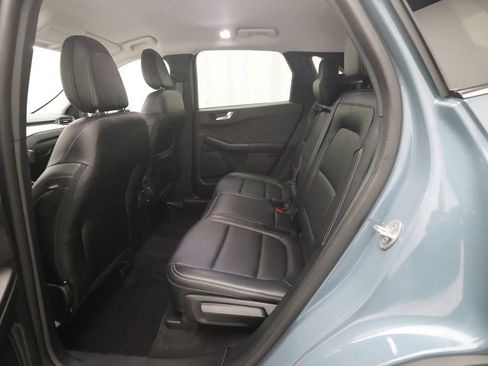Used 2023 Ford Escape Platinum AWD/4WD image 16