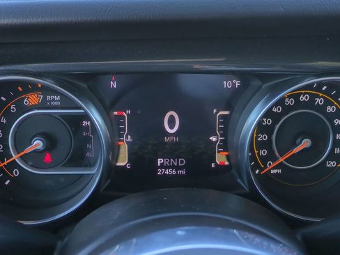 Used 2021 Jeep Wrangler Unlimited Sahara image 37