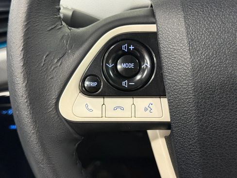 Used 2017 Toyota Prius Four w/ Premium Convenience Package image 24