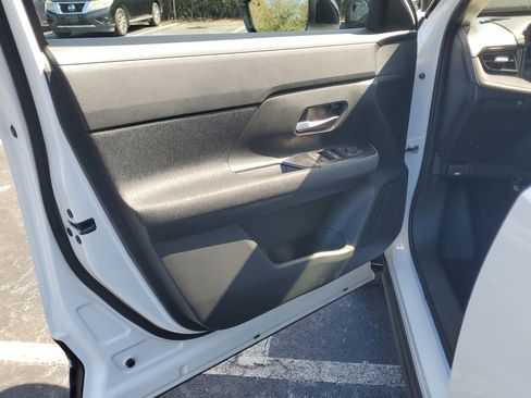 New 2026 Nissan Kicks SV FWD image 10