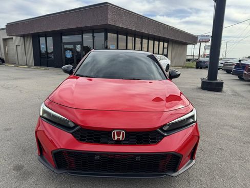 Used 2025 Honda Civic Sport image 2