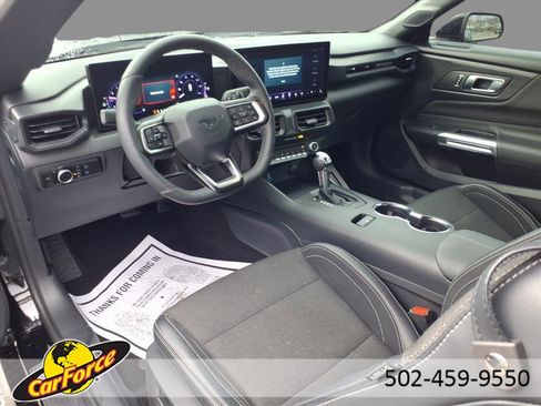 Used 2024 Ford Mustang EcoBoost image 5