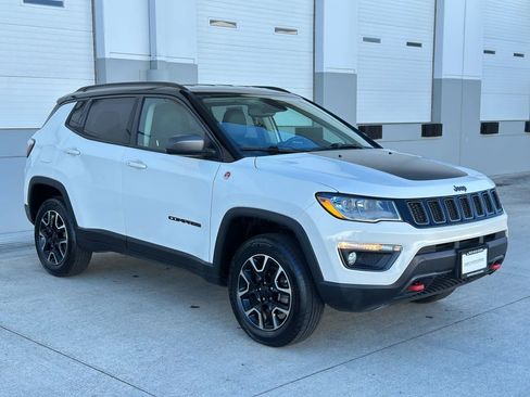Used 2020 Jeep Compass Trailhawk image 7