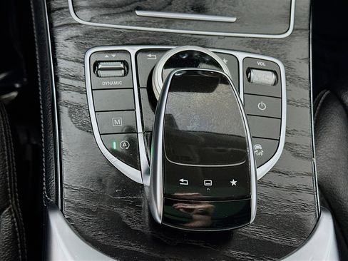 Used 2016 Mercedes-Benz GLC 300 4MATIC image 21