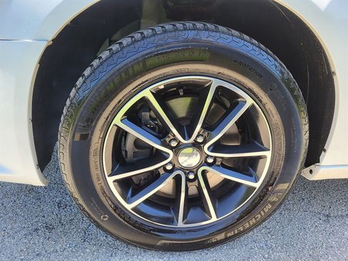 Used 2017 Dodge Grand Caravan GT FWD image 31