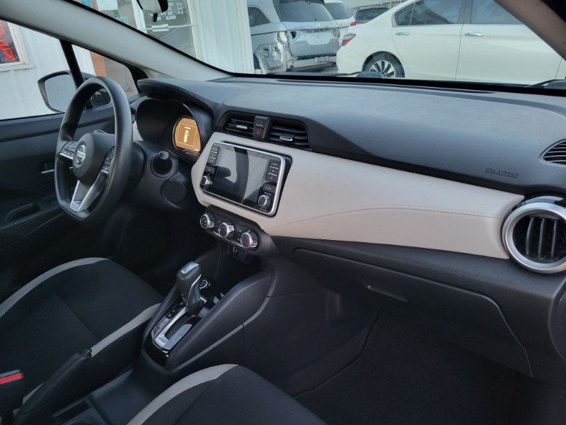 Used 2021 Nissan Versa SV FWD image 25