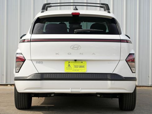 Used 2025 Hyundai Kona SEL image 10