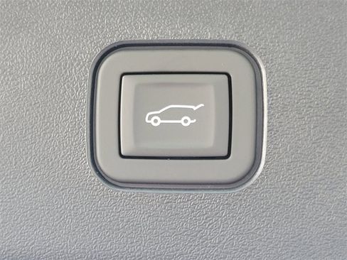 New 2026 Cadillac Vistiq Premium Luxury w/ LPO, Floor Liner Package image 31