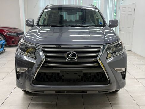 Used 2017 Lexus GX 460 Premium AWD/4WD image 2