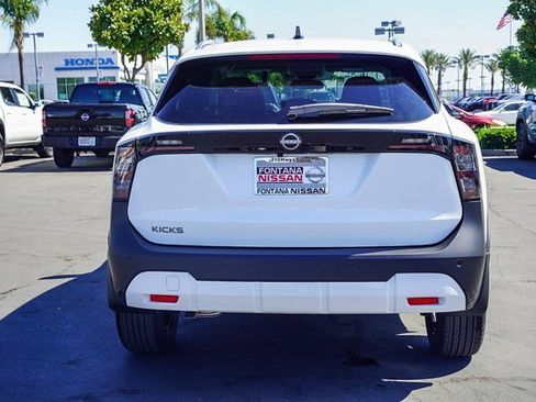 New 2026 Nissan Kicks SV image 6