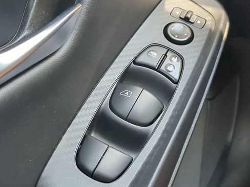 Used 2022 Nissan Sentra SV w/ All-Weather Package FWD image 21