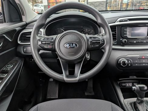 Used 2016 Kia Sorento FWD image 14