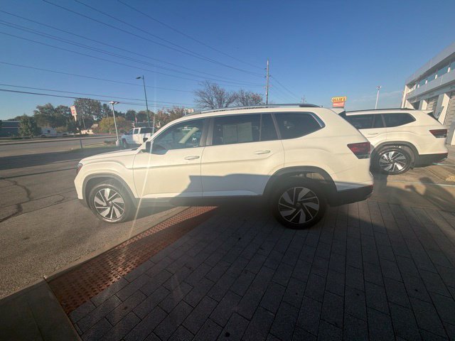 Used 2024 Volkswagen Atlas SEL AWD/4WD image 15