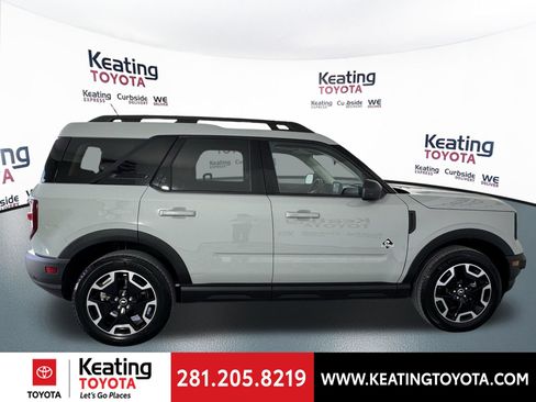 Used 2023 Ford Bronco Sport Outer Banks w/ Tech Package AWD/4WD image 4
