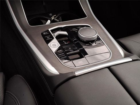 Certified 2025 BMW X5 xDrive40i image 22