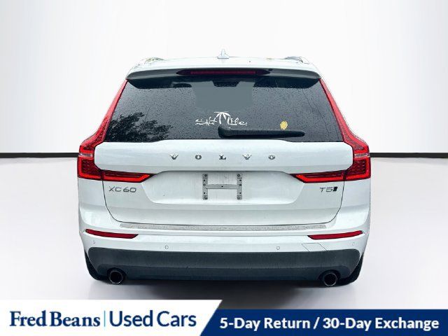 Used 2018 Volvo XC60 T5 Momentum w/ Vision Package AWD/4WD image 7