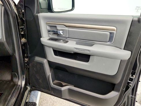 Used 2017 RAM 1500 Big Horn AWD/4WD image 29
