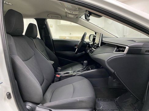Used 2020 Toyota Corolla LE w/ Carpet Mat Package (TMS) image 14