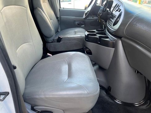 Used 2008 Ford E-350 and Econoline 350 Super Duty image 7