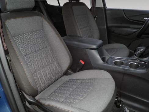 Used 2024 Chevrolet Equinox LT FWD image 26