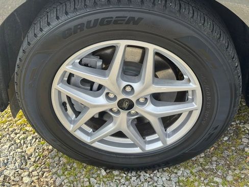 Used 2023 Ford Edge SEL image 10