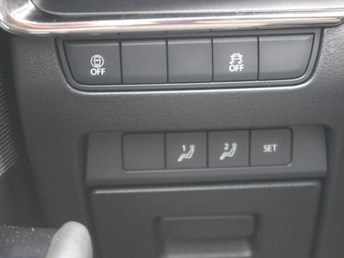 Used 2022 MAZDA MAZDA3 s image 15