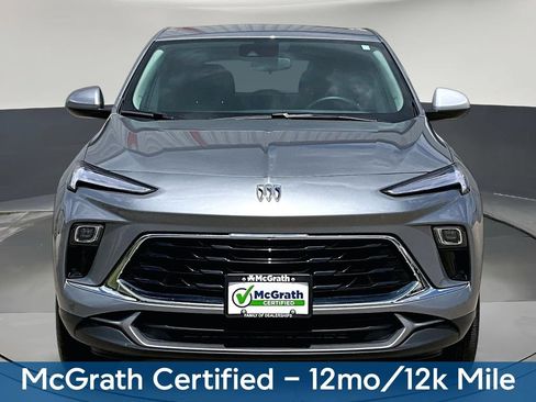 Used 2025 Buick Encore GX Preferred AWD/4WD image 2