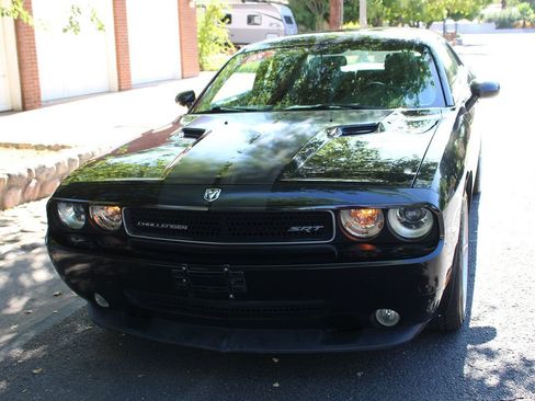 Used 2008 Dodge Challenger SRT8 image 40