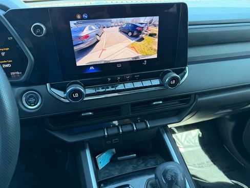 Used 2025 Chevrolet Colorado Trail Boss image 18