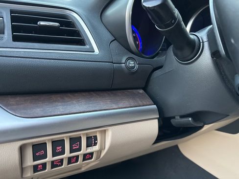 Used 2016 Subaru Outback 2.5i Limited image 13