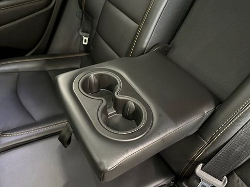 Used 2019 GMC Terrain SLT w/ GMC Pro Grade Package image 32