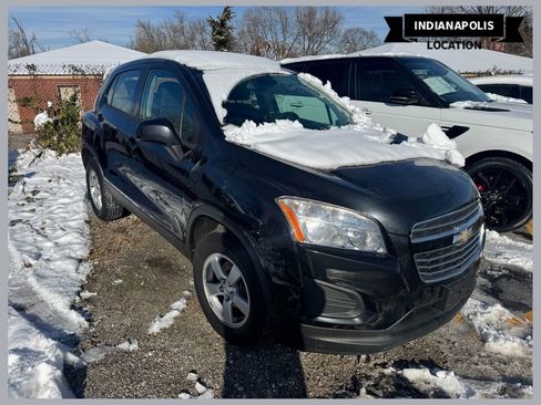 Used 2016 Chevrolet Trax LS image 1